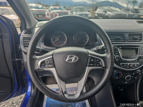 photo of 2012 Hyundai Accent 5dr HB Man GL 13