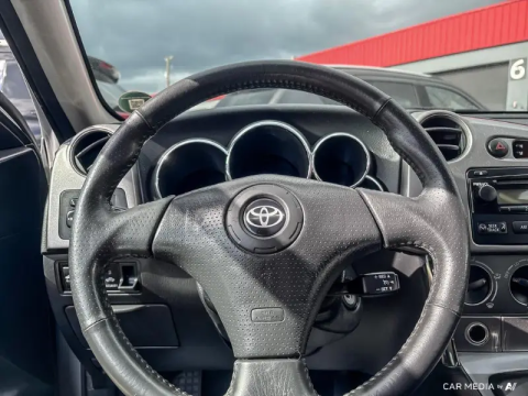 photo of 2005 TOYOTA Matrix 5dr Wgn Auto 12