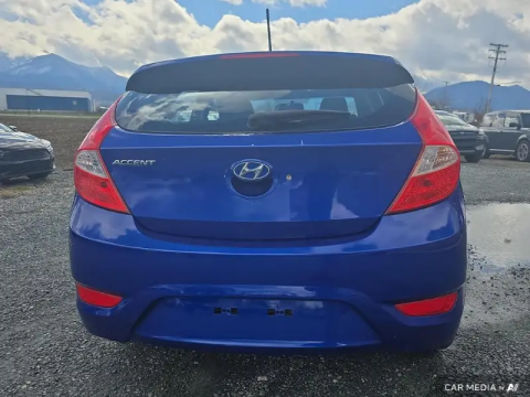 photo of  2012 Hyundai Accent 5dr HB Man GL 5