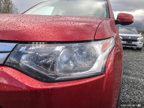 photo of  2015 Mitsubishi Outlander 4WD 4dr ES 7