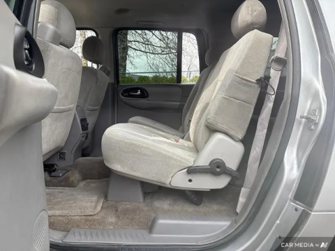 photo of 2006 CHEVROLET TrailBlazer EXT 4dr 4WD LS 16