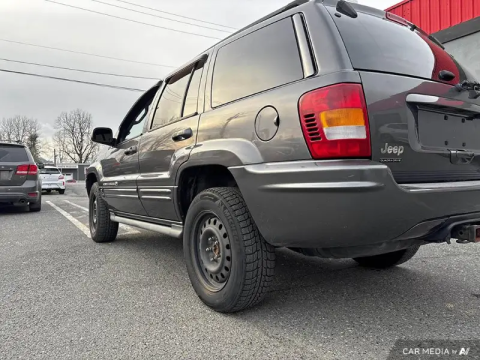 photo of  2002 JEEP Grand Cherokee 4dr Overland 4WD 5