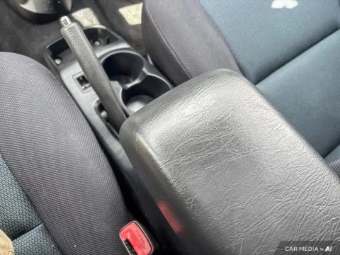 photo of 2005 TOYOTA Matrix 5dr Wgn Auto 14