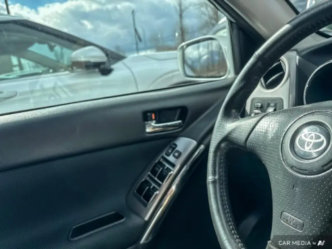 photo of 2005 TOYOTA Matrix 5dr Wgn Auto 13