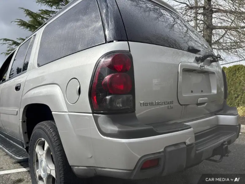 photo of 2006 CHEVROLET TrailBlazer EXT 4dr 4WD LS 8
