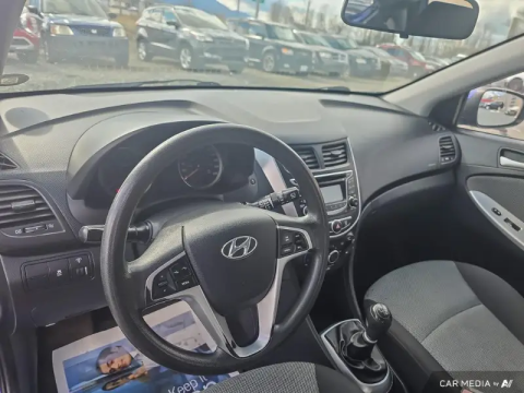 photo of 2012 Hyundai Accent 5dr HB Man GL 12