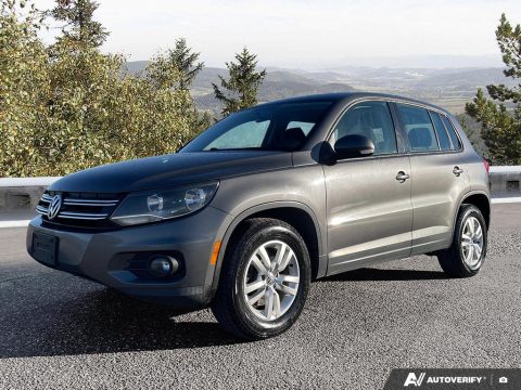 image of 2015 Volkswagen Tiguan 4MOTION 4dr Auto Comfortline
