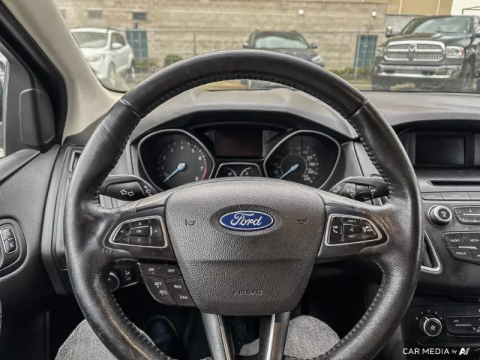 photo of 2016 Ford Focus 4dr Sdn SE 12
