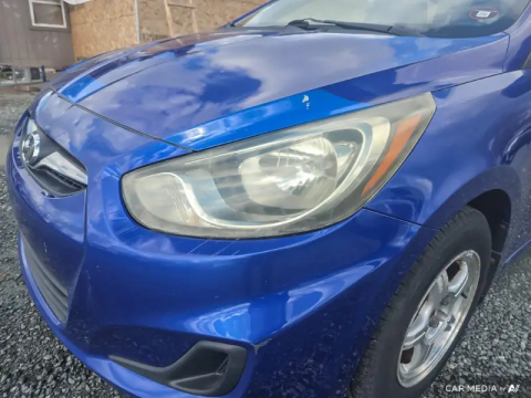 photo of 2012 Hyundai Accent 5dr HB Man GL 8
