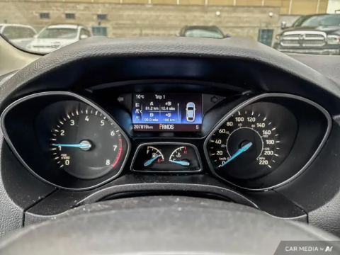 photo of 2016 Ford Focus 4dr Sdn SE 13