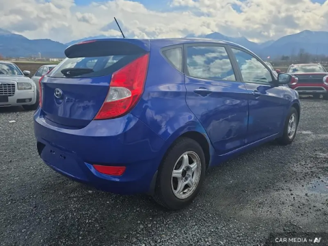 photo of  2012 Hyundai Accent 5dr HB Man GL 4