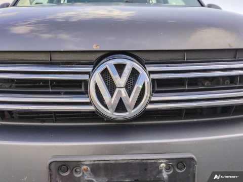 photo of 2015 VOLKSWAGEN Tiguan 4MOTION 4dr Auto Comfortline 8
